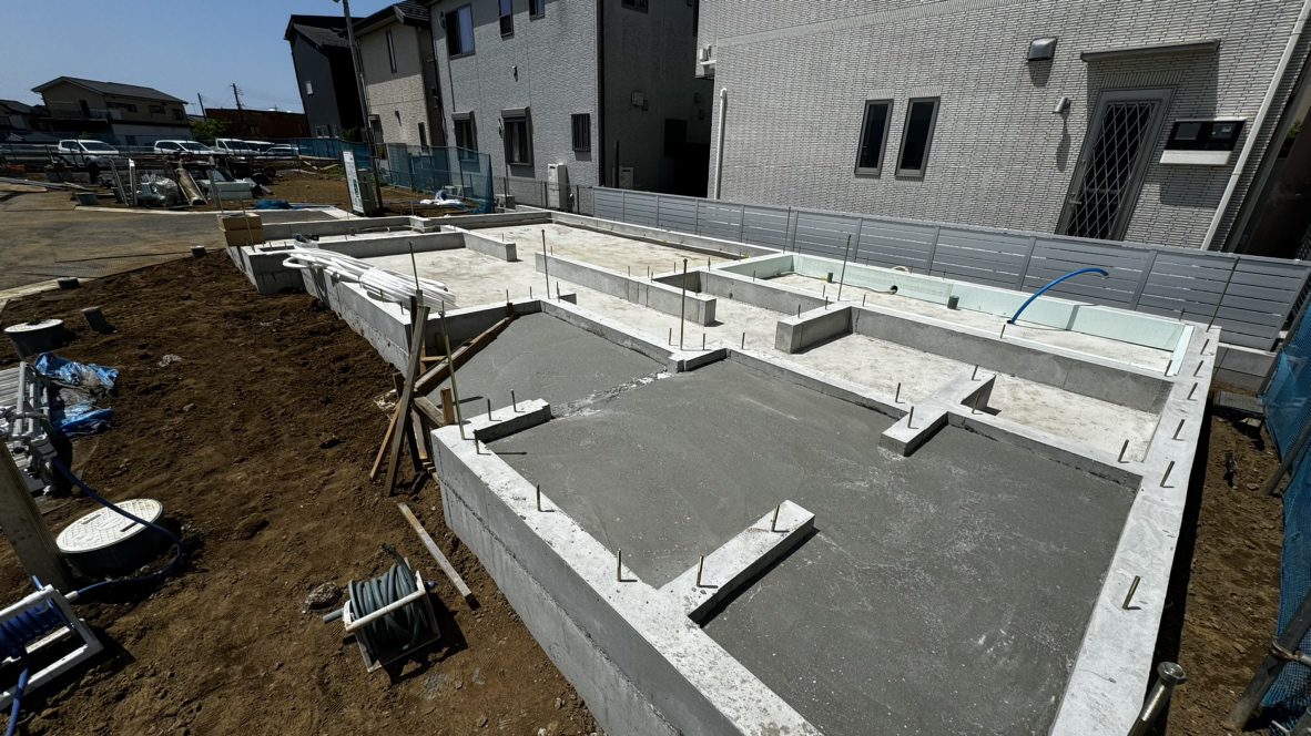 【花見川区畑町】1・6号棟の基礎工事が完了しました!